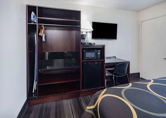 Super 8 By Wyndham San Diego Hotel Circle